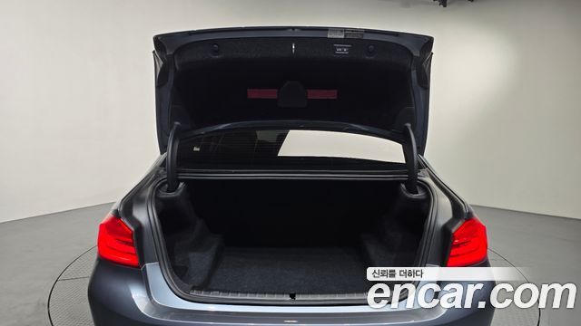BMW 5 Series (G30) 520i Luxury 2020 — фото 23