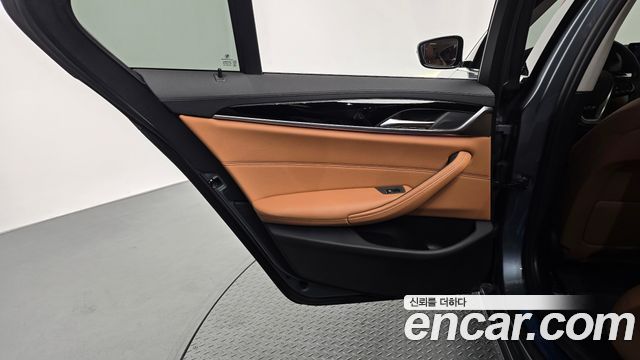 BMW 5 Series (G30) 520i Luxury 2020 — фото 31