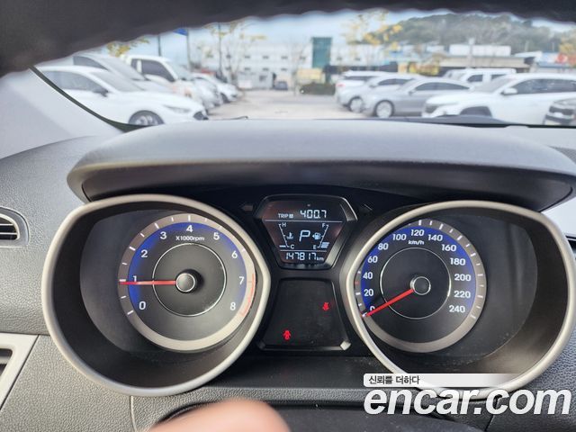 Hyundai Avante 1.6 GDi Smart Standard 2016 — фото 8