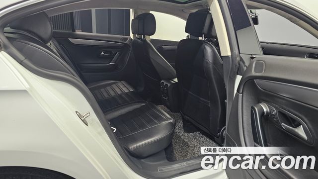 Volkswagen CC 2.0 TSI 2015 — фото 11