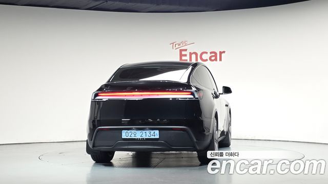 Tesla Model Y RWD 2025 — фото 4