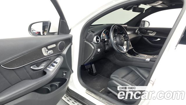 Mercedes-Benz GLC-Class (X253) GCL300 4MATIC Coupe 2023 — фото 10