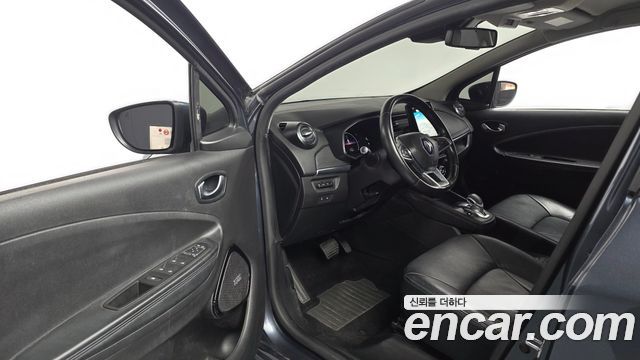 Renault Korea Zoe Intens 2021 — фото 10