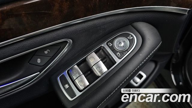 Mercedes-Benz S-Class (W222) S560L 4MATIC 2018 — фото 18