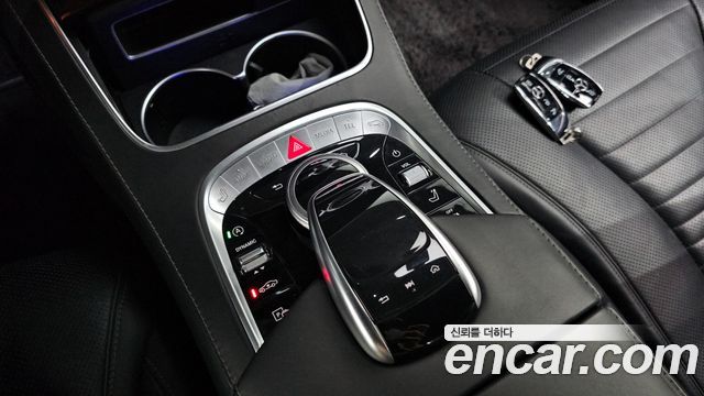 Mercedes-Benz S-Class (W222) S560L 4MATIC 2018 — фото 28