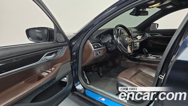 BMW 7 Series (G11) 740d xDrive M Sport 2018 — фото 10