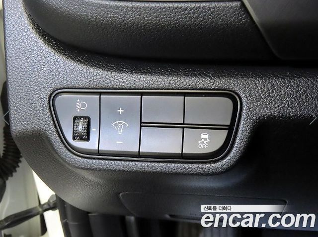 Kia Seltos Gasoline 2.0 2WD Prestige 2023 — фото 18