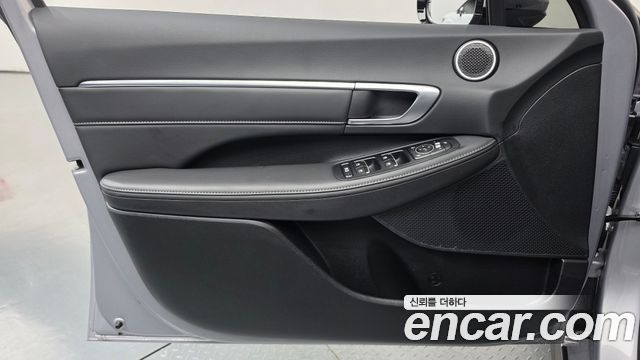 Hyundai Sonata The Edge (DN8) 2.0 LPG(Taxi) Mobility 2025 — фото 24