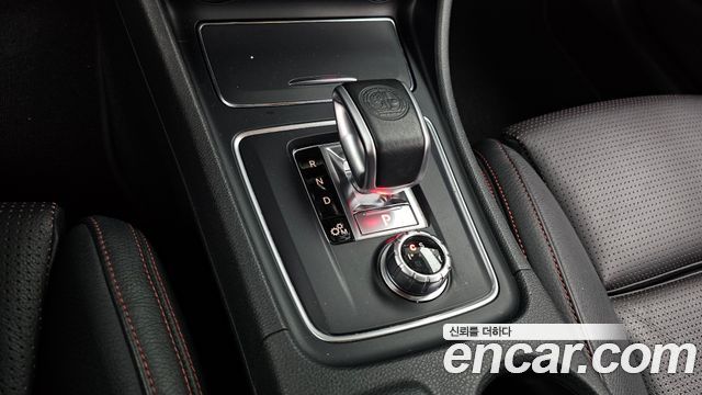 Mercedes-Benz CLA-Class (C117) CLA45 AMG 4MATIC 2018 — фото 9