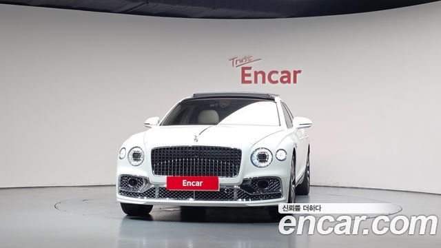 Bentley Flying Spur (III) 4.0 Azure 2024 — фото 3