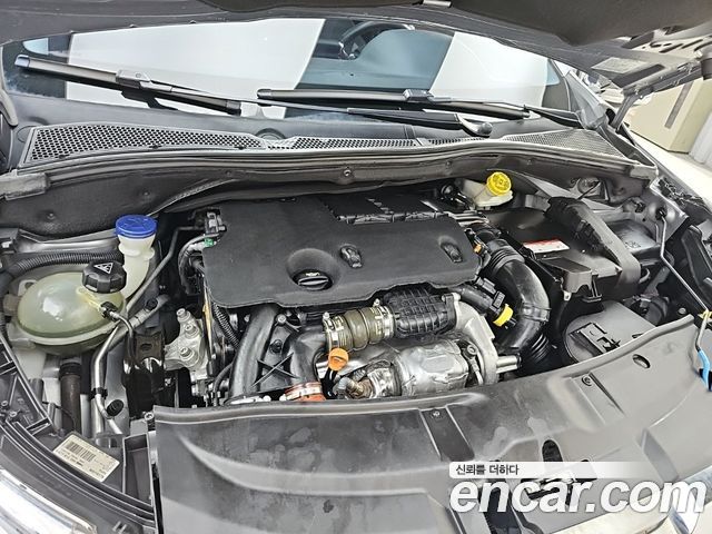 Peugeot 2008 1.6 e-HDi Feline L 2015 — фото 6