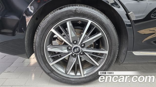 Hyundai Grandeur (IG) 2.5 Le Blanc 2023 — фото 5