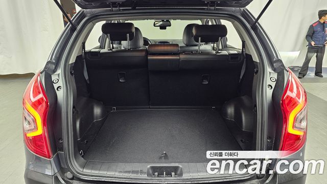 KG Mobility (SsangYong) Style Korando C 2.2 RX 2WD DLX 2018 — фото 17