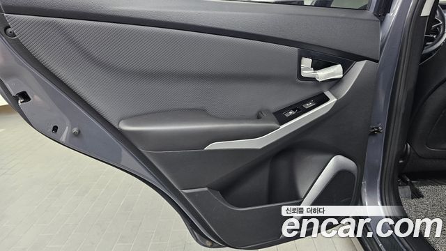 KG Mobility (SsangYong) Style Korando C 2.2 RX 2WD DLX 2018 — фото 25