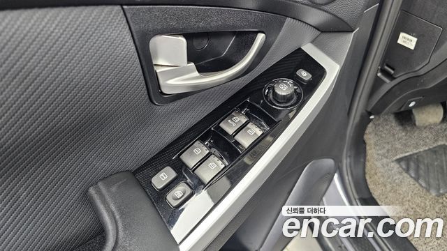 KG Mobility (SsangYong) Style Korando C 2.2 RX 2WD DLX 2018 — фото 29