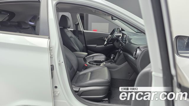 Hyundai Kona 1.6 Turbo 2WD Modern pop 2018 — фото 11