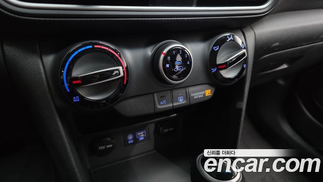 Hyundai Kona 1.6 Turbo 2WD Modern pop 2018 — фото 19
