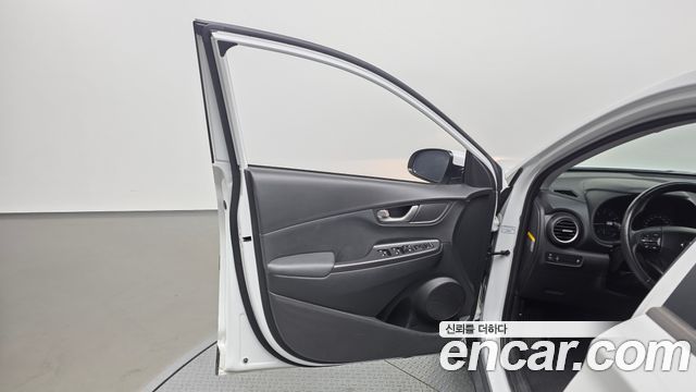 Hyundai Kona 1.6 Turbo 2WD Modern pop 2018 — фото 24
