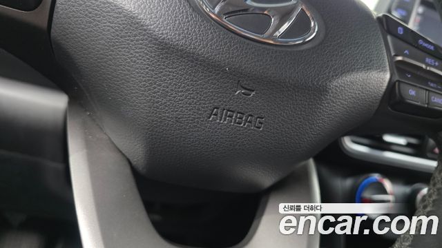 Hyundai Kona 1.6 Turbo 2WD Modern pop 2018 — фото 34