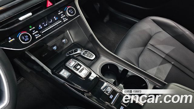 Hyundai Sonata (DN8) 2.0 LPG(rental car) Premium 2023 — фото 9