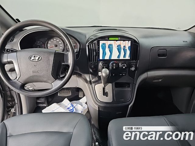 Hyundai Grand Starex 12-Seater Wagon CVX Deluxe 2016 — фото 7
