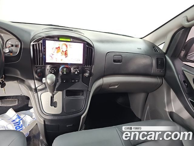 Hyundai Grand Starex 12-Seater Wagon CVX Deluxe 2016 — фото 10