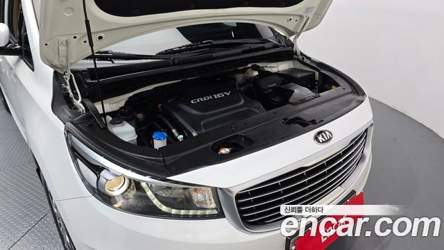 Kia Carnival 9-seater Noblesse 2018 — фото 6