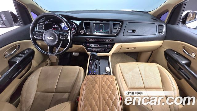 Kia Carnival 9-seater Noblesse 2018 — фото 7