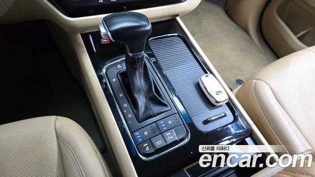 Kia Carnival 9-seater Noblesse 2018 — фото 9