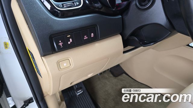 Kia Carnival 9-seater Noblesse 2018 — фото 14