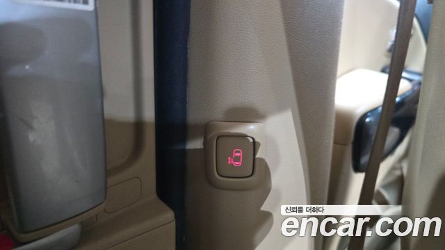 Kia Carnival 9-seater Noblesse 2018 — фото 19