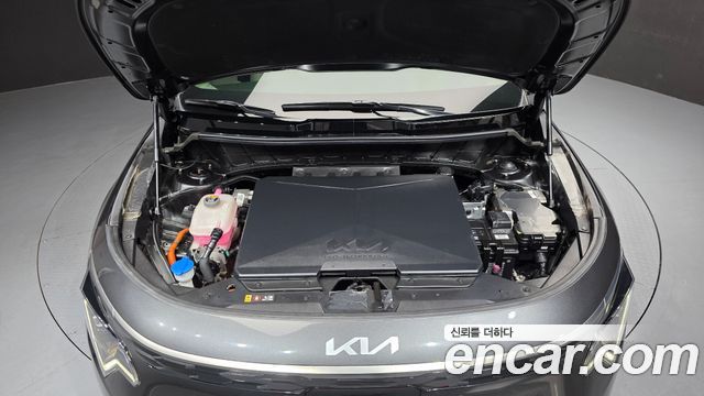 Kia Niro EV Earth 2023 — фото 6