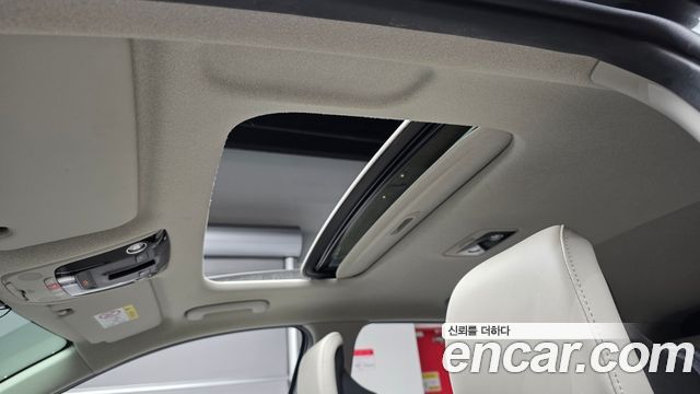 Kia Niro EV Earth 2023 — фото 18