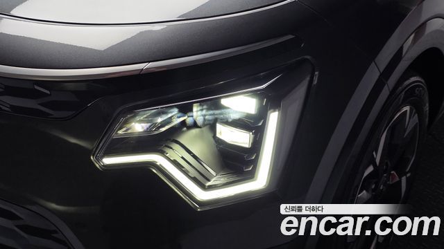 Kia Niro EV Earth 2023 — фото 22