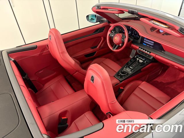 Porsche 911 (992) Carrera GTS Cabriolet 2025 — фото 10