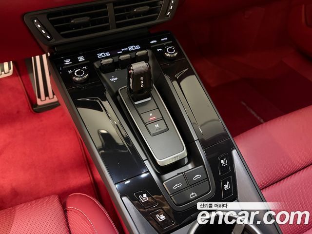 Porsche 911 (992) Carrera GTS Cabriolet 2025 — фото 20