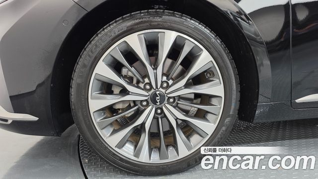 Kia K8 2.5 Gasoline 2WD Noblesse 2023 — фото 5
