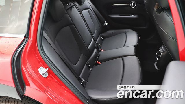 MINI Cooper Clubman Classic 2nd 2024 — фото 20