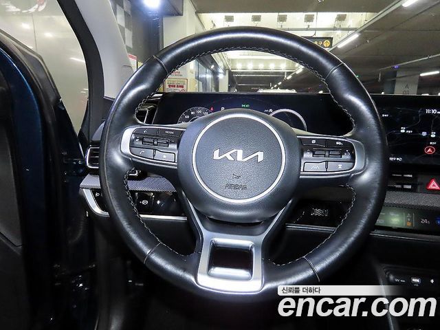 Kia Sportage (V) Diesel 2.0 2WD Prestige 2022 — фото 8