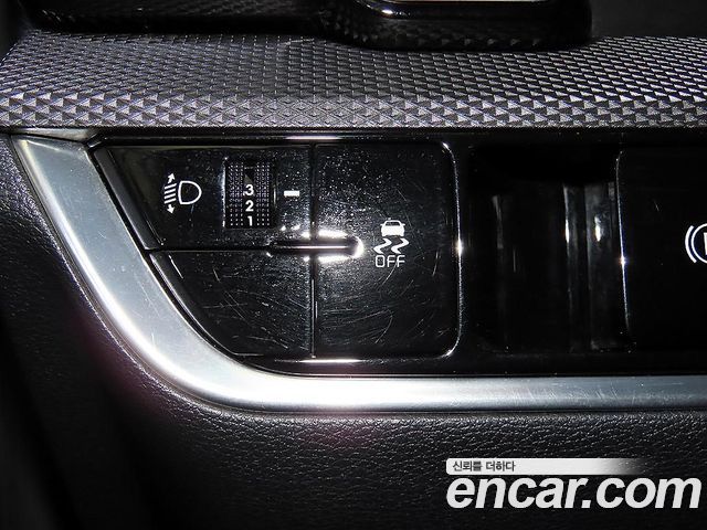 Kia Sportage (V) Diesel 2.0 2WD Prestige 2022 — фото 18