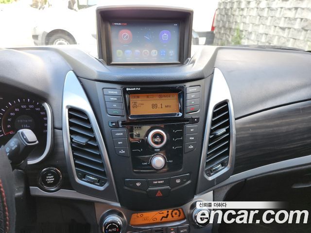 KG Mobility (SsangYong) Korando C 2.0 Advanture 60th Edition 2WD 2015 — фото 20