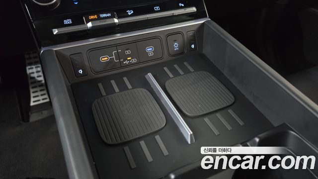 Hyundai Santa Fe (MX5) HEV 1.6 4WD Calligraphy 2024 — фото 15