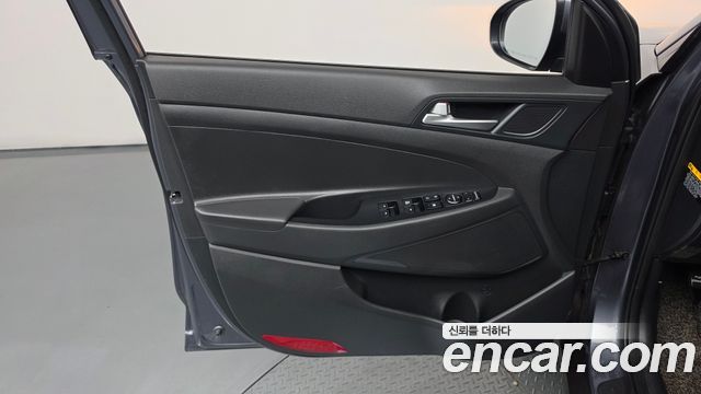 Hyundai Tucson Diesel 2.0 2WD Smart 2020 — фото 24