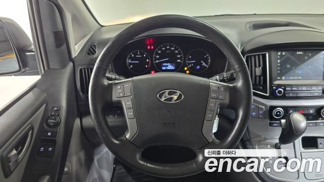 Hyundai Grand Starex Wagon 11-Seater Modern 2018 — фото 16