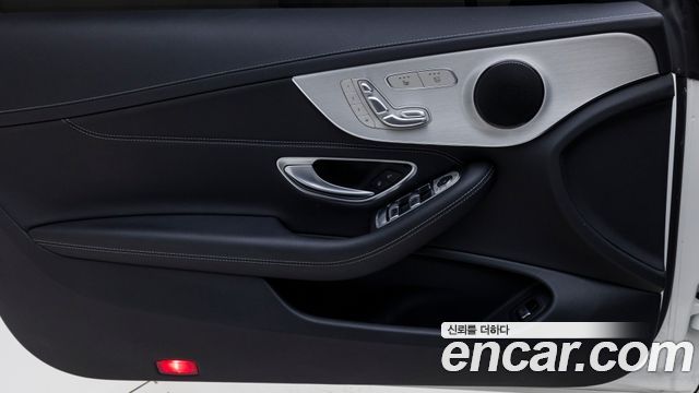 Mercedes-Benz C-Class (W205) C200 Cabriolet 2023 — фото 19