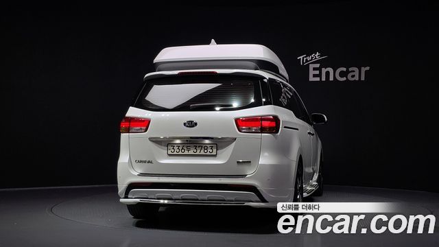 Kia Carnival 9-seater Hi-Limousine Noblesse 2016 — фото 4