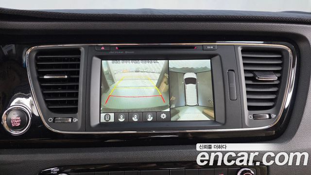 Kia Carnival 9-seater Hi-Limousine Noblesse 2016 — фото 15
