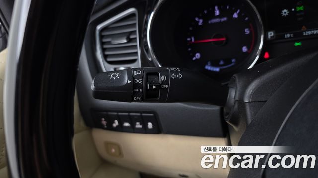 Kia Carnival 9-seater Hi-Limousine Noblesse 2016 — фото 29
