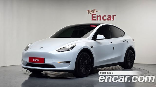 Tesla Model Y Long Range AWD 2022 — фото 11