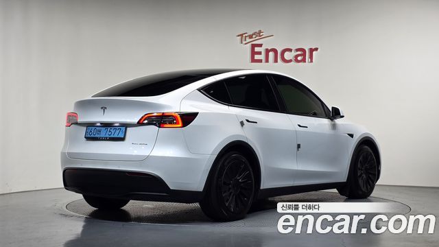 Tesla Model Y Long Range AWD 2022 — фото 2